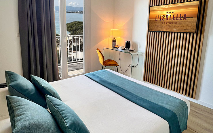 Chambre double supérieure vue mer